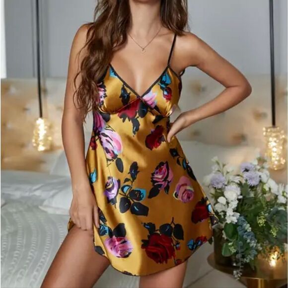 Sexy Slik Nightdress , Floral Print Cami lingerie - Picture 1 of 5